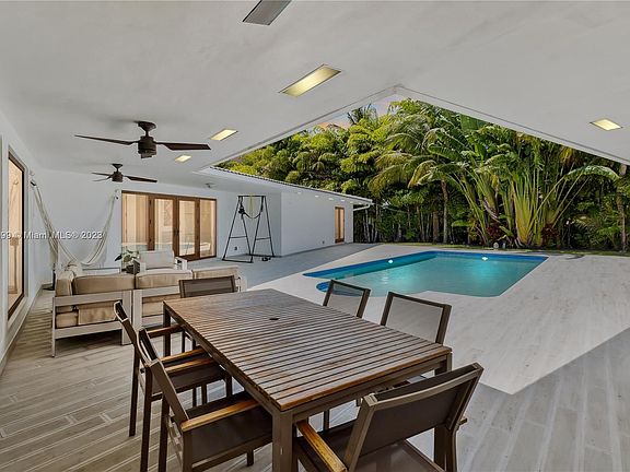 2nd image of 11425 N Bayshore Dr