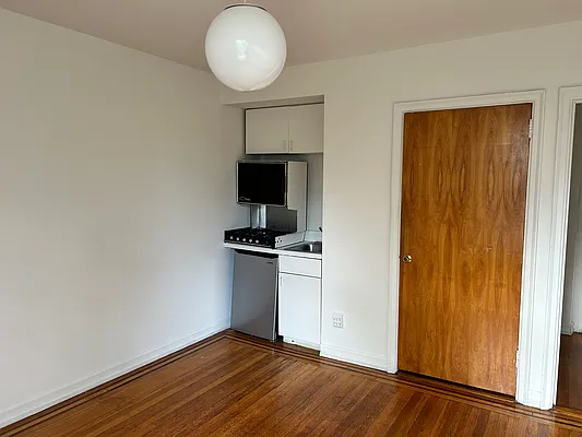 Rented by Garfield Realty  | media 10