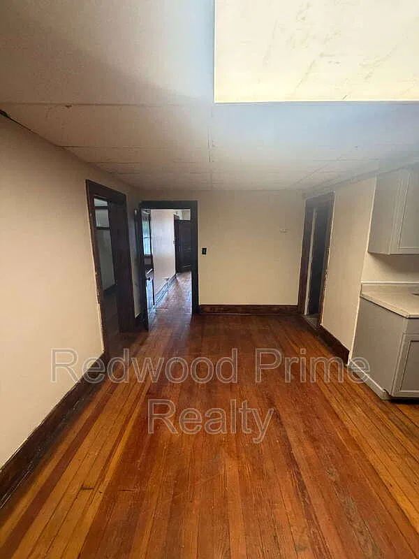 1 bed, 1.0 bath, $750 — Photo 4