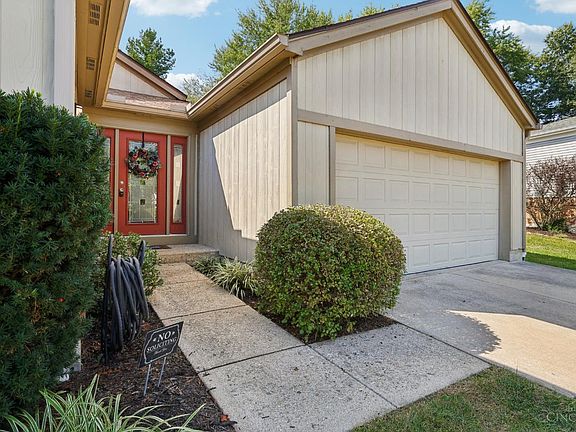 3rd image of 2067 Knightsbridge Dr