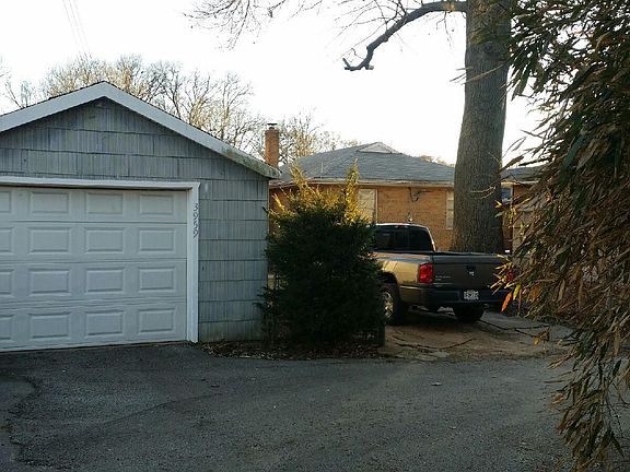 4th image of 3959 Magnolia Ave