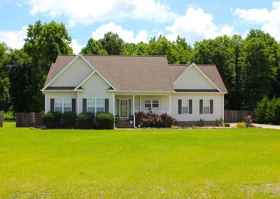 1st image of 202 Wakefield Dr