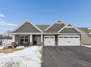 407 Paradise Dr SE, Saint Michael, MN 55376