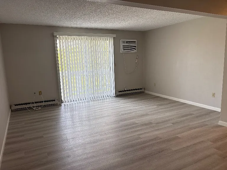 6820 Plaza Dr #12 — Photo 6