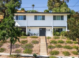 23413 Oxnard St, Woodland Hills, CA 91367