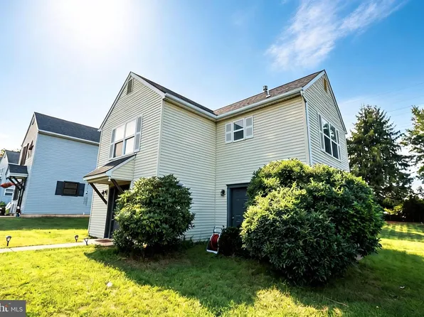106 Stephanie Ln, Collegeville, PA 19426