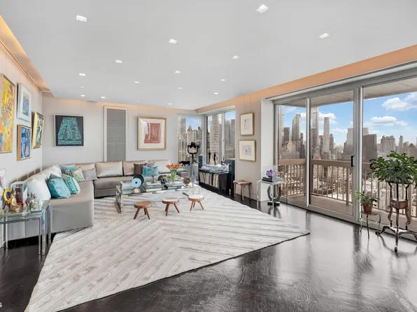 200 East 69th Street 42A image 2 of 16