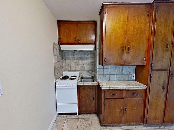 5th image of 11016 Paloma Ave