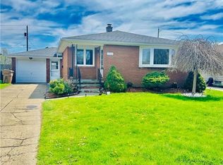 91 Ceil Dr, Cheektowaga, NY 14227