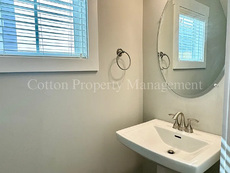 745 Cypress Village Pl — Photo 6