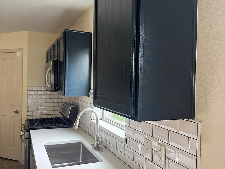 2842 Sandberry Dr — Photo 8