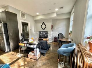 22 Hancock St #1010, Boston, MA 02114