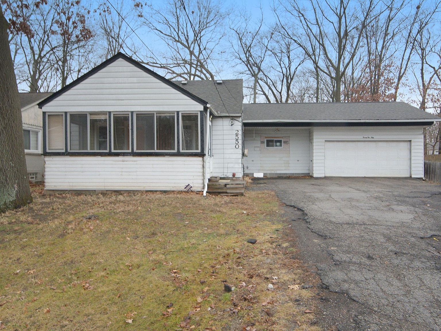 2550 Maplecrest Dr, Waterford, MI 48329 Zillow