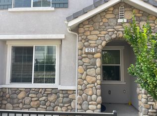 1525 Barcelona Ct, Upland, CA 91786