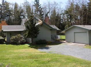 3572 Old County Rd, Greenbank, WA 98253