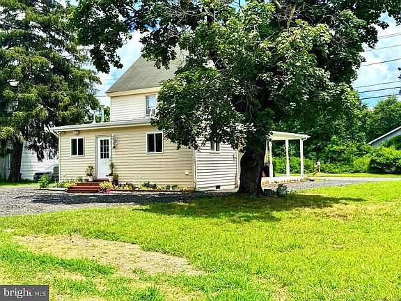 2nd image of 517 Ridge Rd