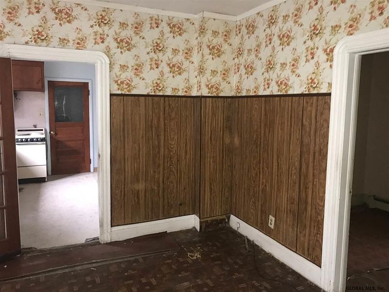 3rd image of 612-614 ORCHARD Street