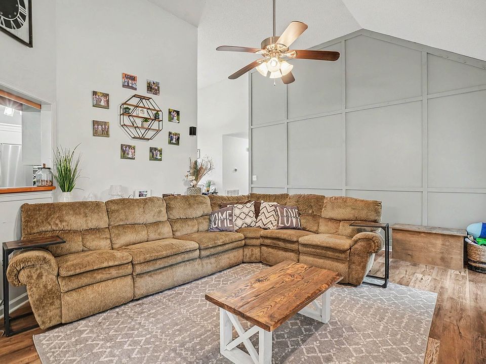 1st image of 4004 New Grange Cir