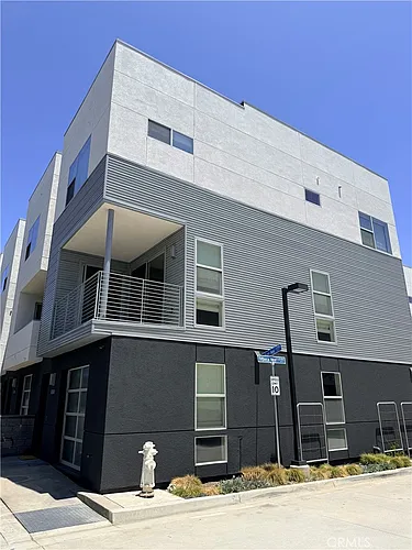 1527 Sullivan Ave Photo 1