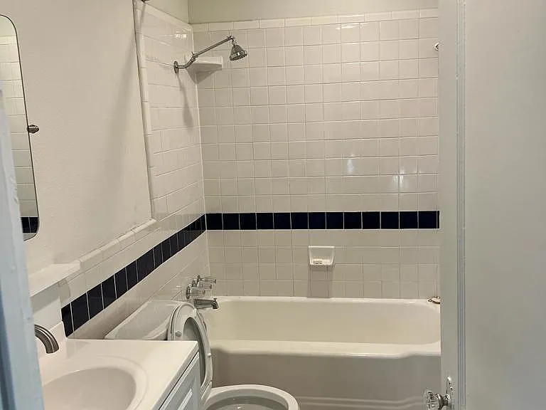 508 Nelray Blvd — Photo 9