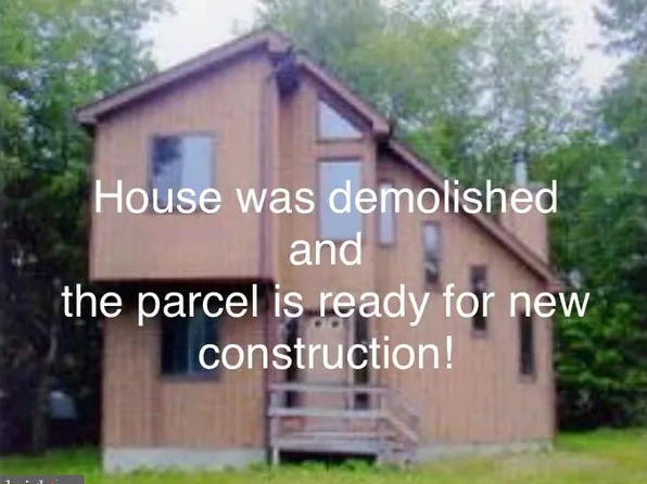 6461 Marvin Gdns, Tobyhanna, PA 18466