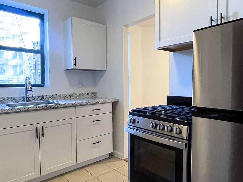 1st image of 453 W 36th St APT 7