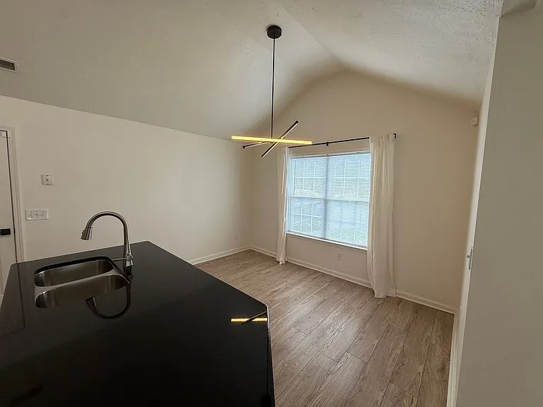 3002 Tuckers Pl — Photo 5
