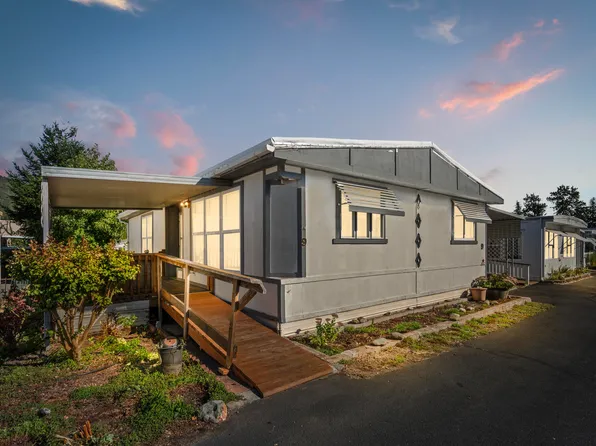 2325 NW Highland Ave Space 9, Grants Pass, OR 97526