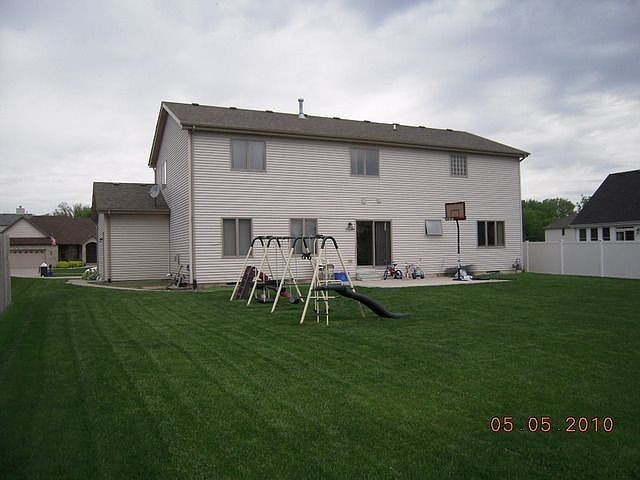 2nd image of 7325 Bell St