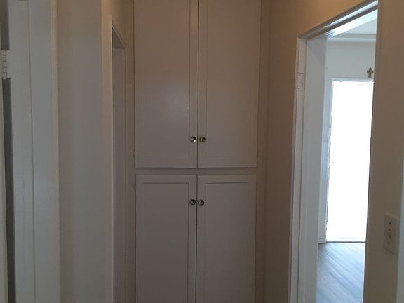 5th image of 2815 Willow Pl #19