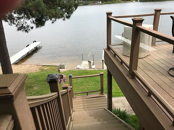 3rd image of 780 Hillcrest Dr