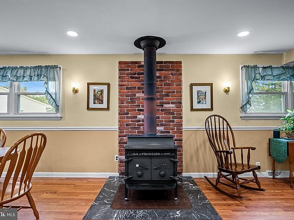 5th image of 1 Radnor Blvd