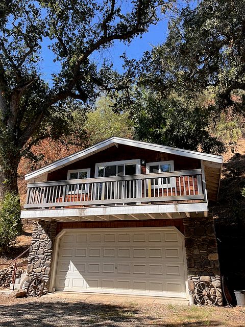 Front view of upstairs studio