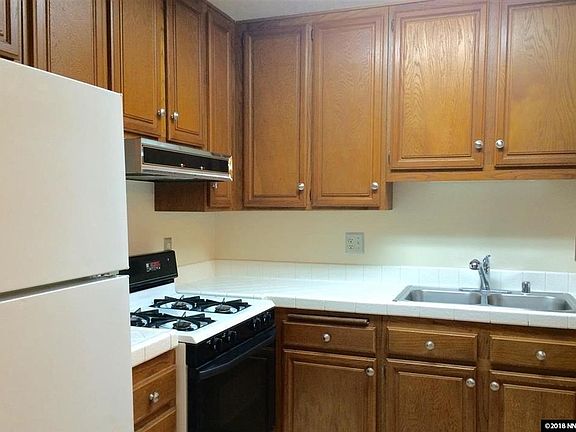3rd image of 2586 Sunny Slope Dr