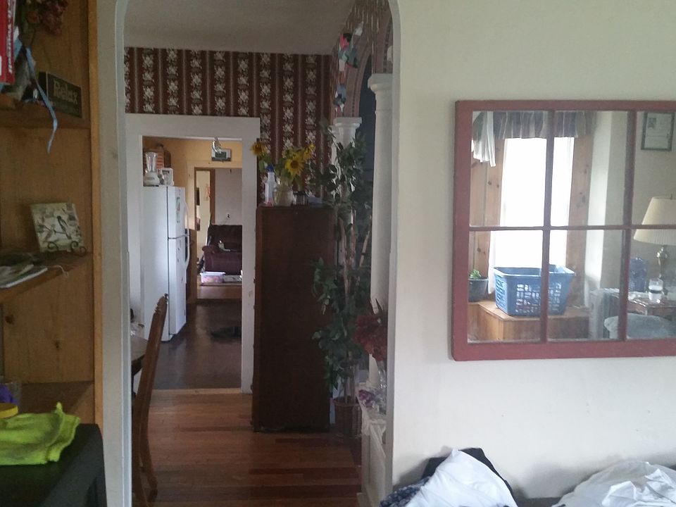 looking in to kitchen