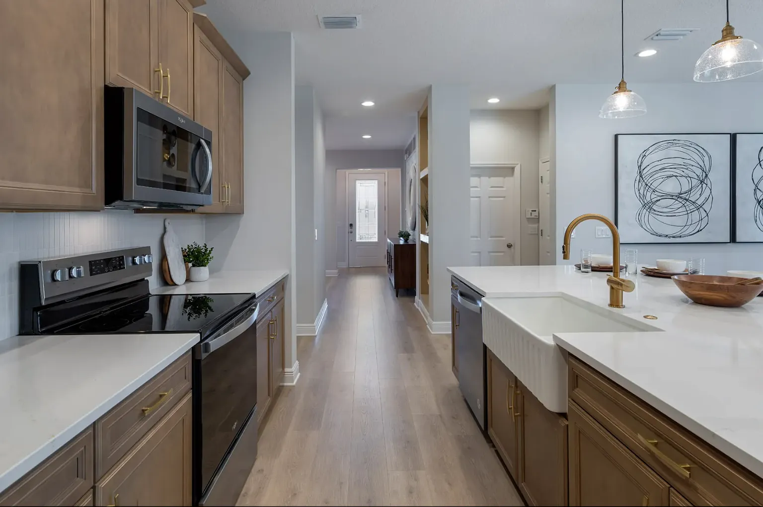 6 bed, 3230 sqft, $4,000 — Photo 4