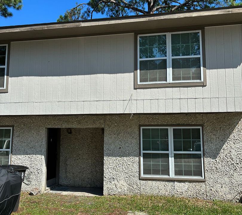 1st image of 695 Douglas Dr #C