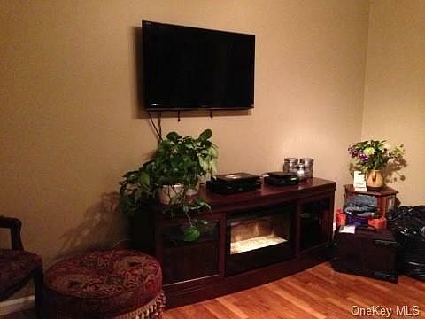 2nd image of 36 Bon Aire Cir APT 1811