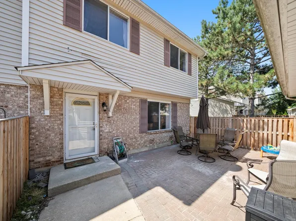 7 Woodsorrel Pl, Woodridge, IL 60517