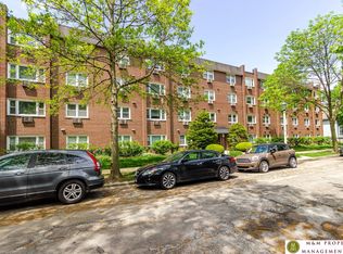 315 N Maple Ave UNIT 2F, Oak Park, IL 60302