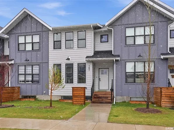 187 Rosewood BOULEVARD E, Saskatoon, SK S7V 0X2