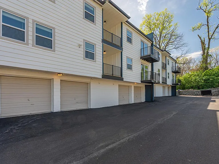 539 Hale Ave #3 — Photo 16