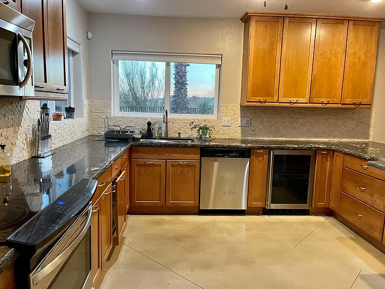 W Las Lomitas Rd — Photo 12