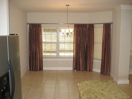 breakfast room