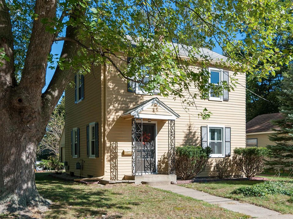 1st image of 330 Parker Ave