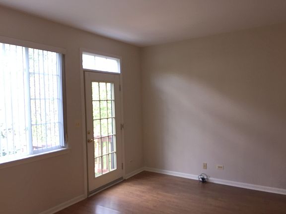 3rd image of 5517 Elizabeth Pl #5517