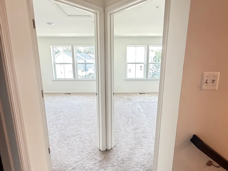 7846 Hope Ct — Photo 26