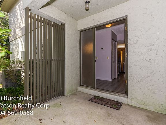 5th image of 13 Catalonia Ct