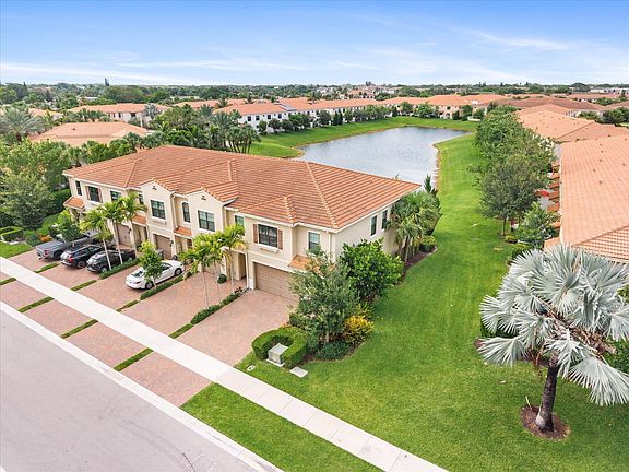3rd image of 9451 KINLEY Place