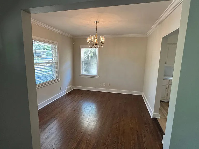 521 Vista Dr — Photo 3